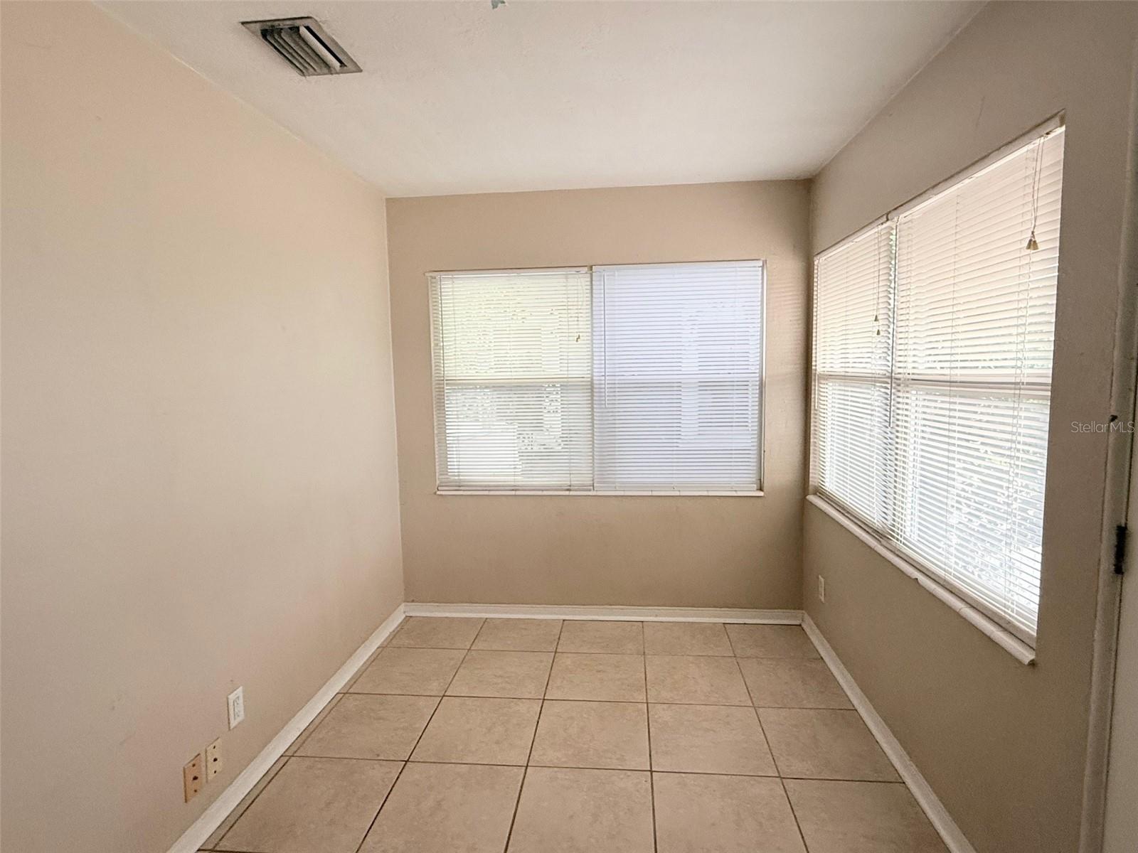 1650 30TH AVE N, ST PETERSBURG, FL, 33713
