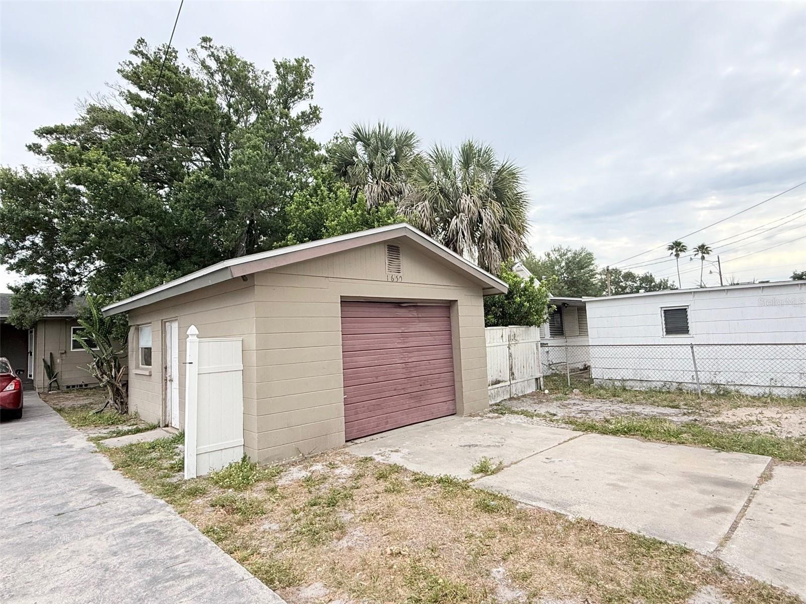 1650 30TH AVE N, ST PETERSBURG, FL, 33713