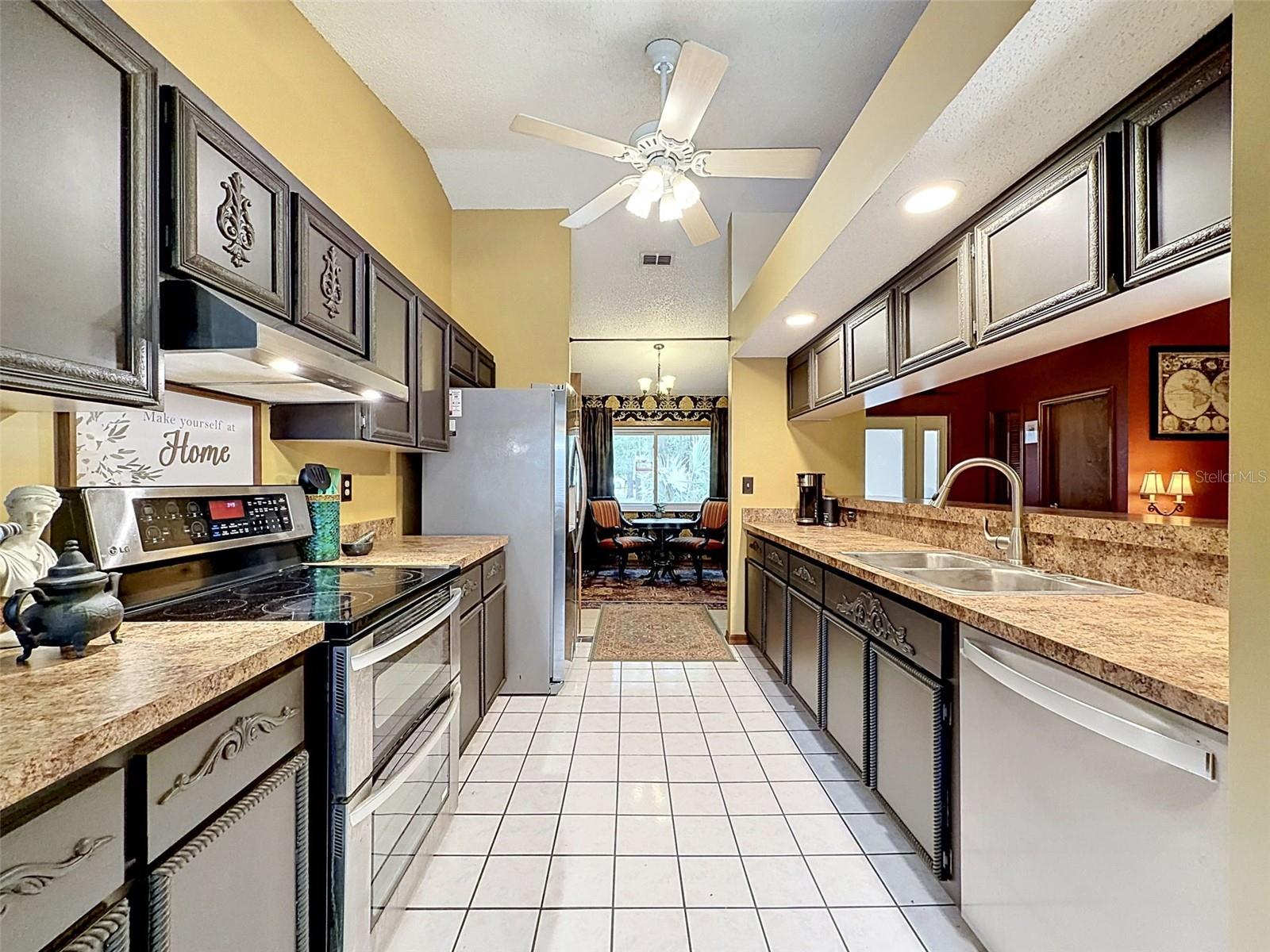 7111 RICKER AVE, WEBSTER, FL, 33597