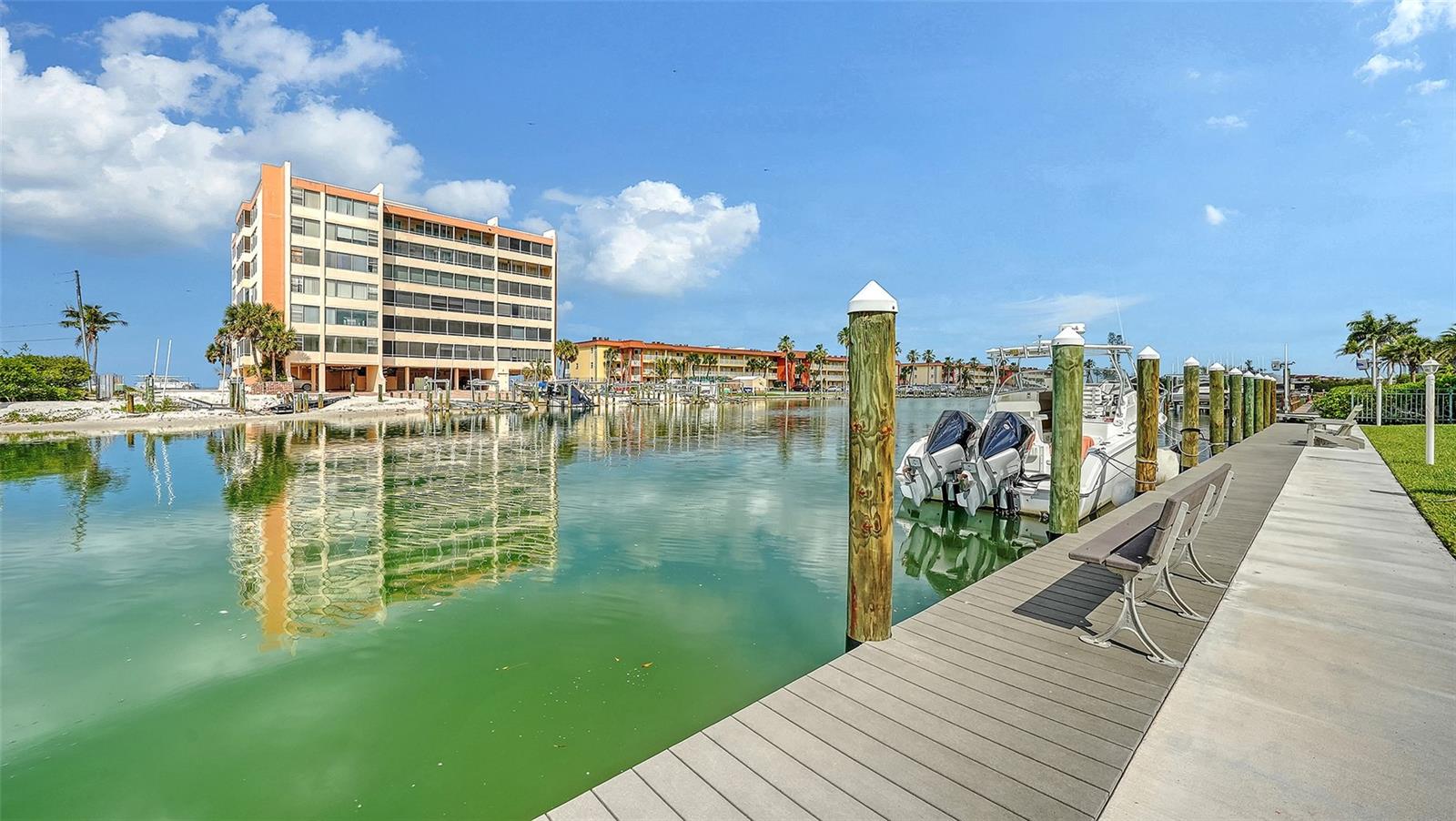 9200 MIDNIGHT PASS RD #25, SARASOTA, FL, 34242