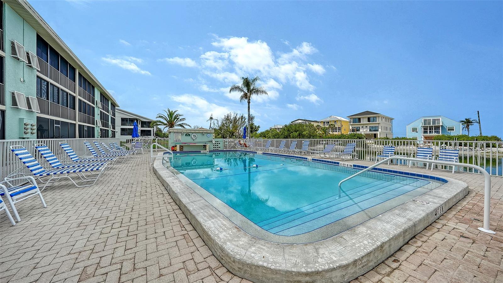 9200 MIDNIGHT PASS RD #25, SARASOTA, FL, 34242