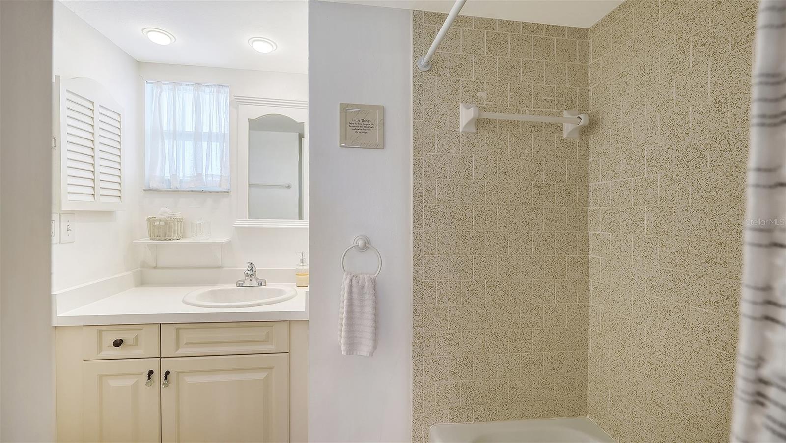 9200 MIDNIGHT PASS RD #25, SARASOTA, FL, 34242