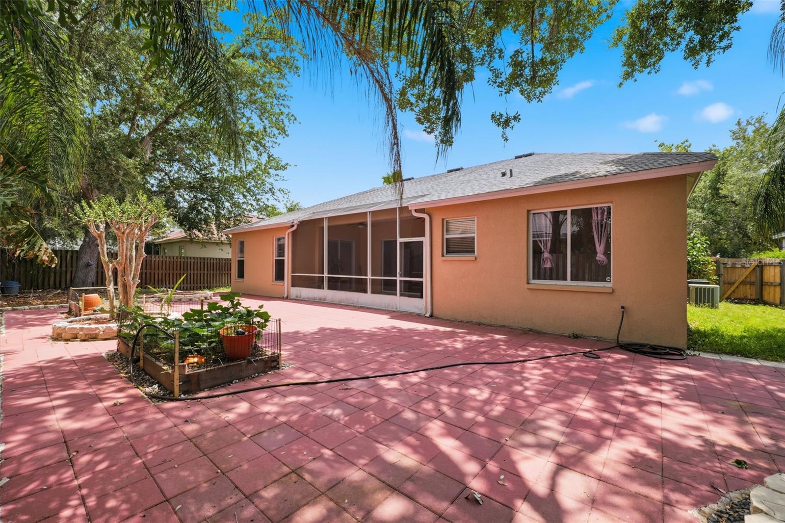 10209 SHADOW BRANCH DR, TAMPA, FL, 33647