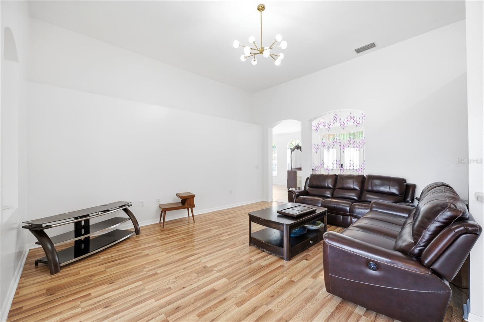 10209 SHADOW BRANCH DR, TAMPA, FL, 33647