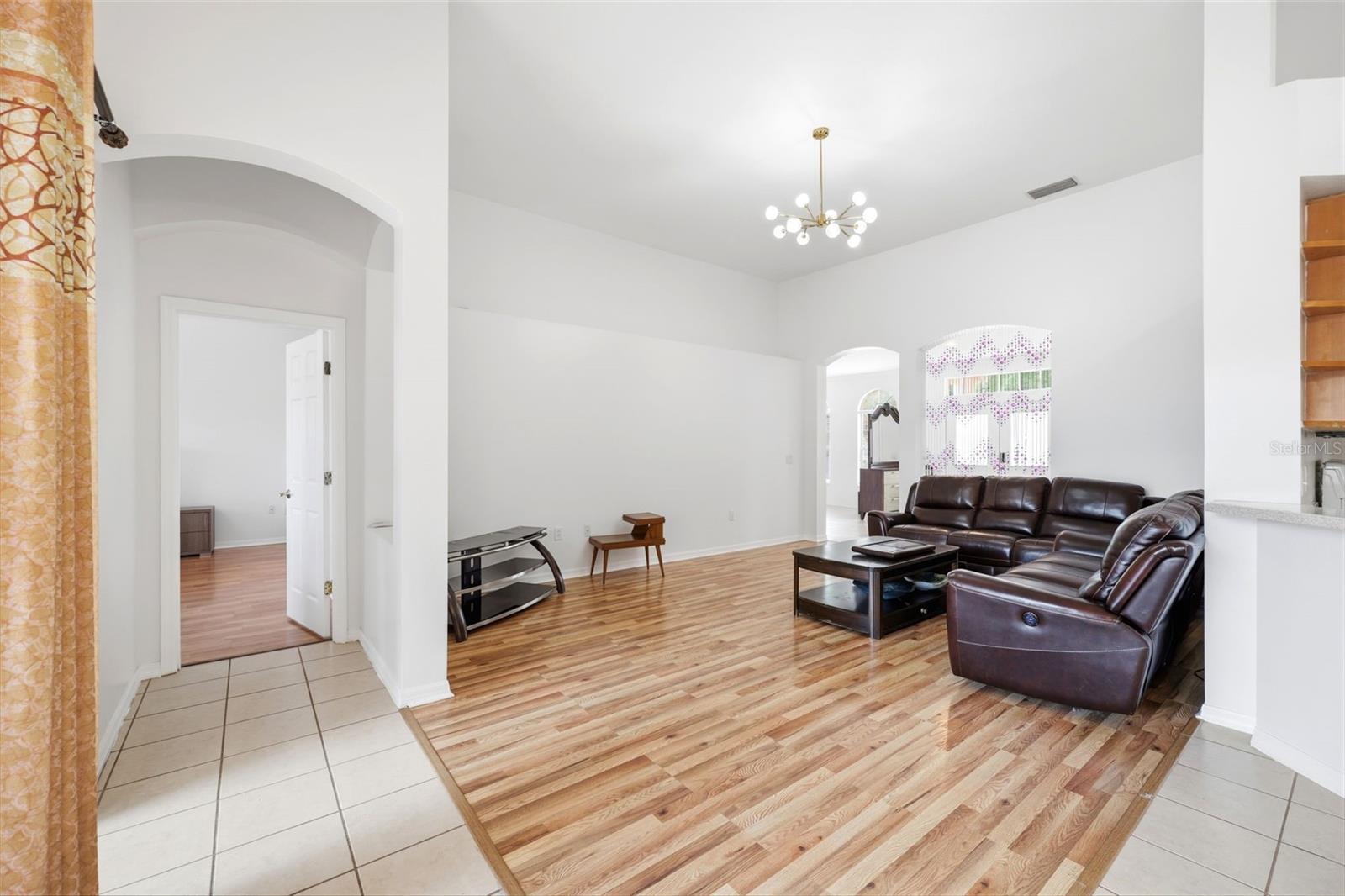10209 SHADOW BRANCH DR, TAMPA, FL, 33647