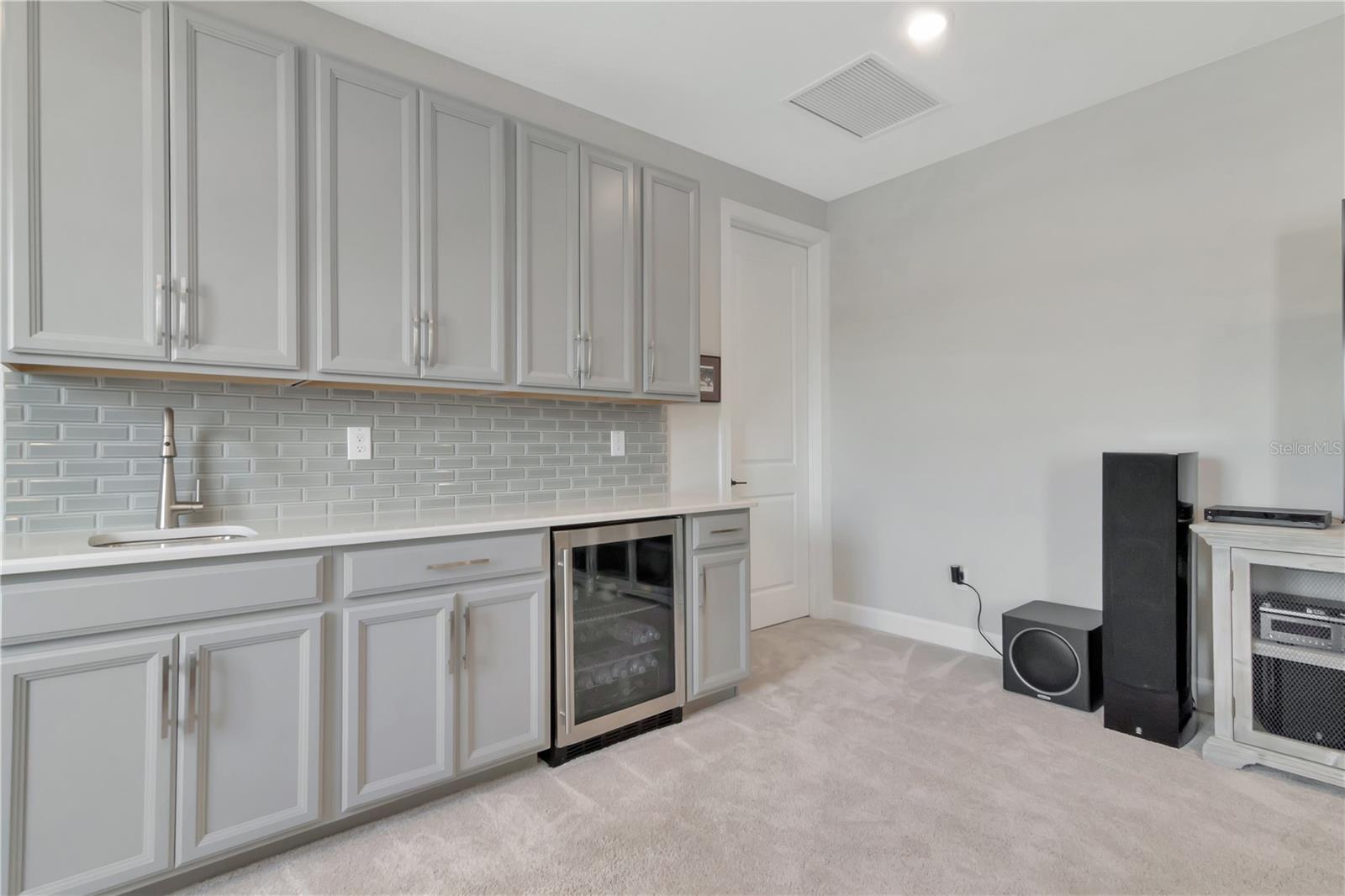 2686 MEANDER CV, WESLEY CHAPEL, FL, 33543