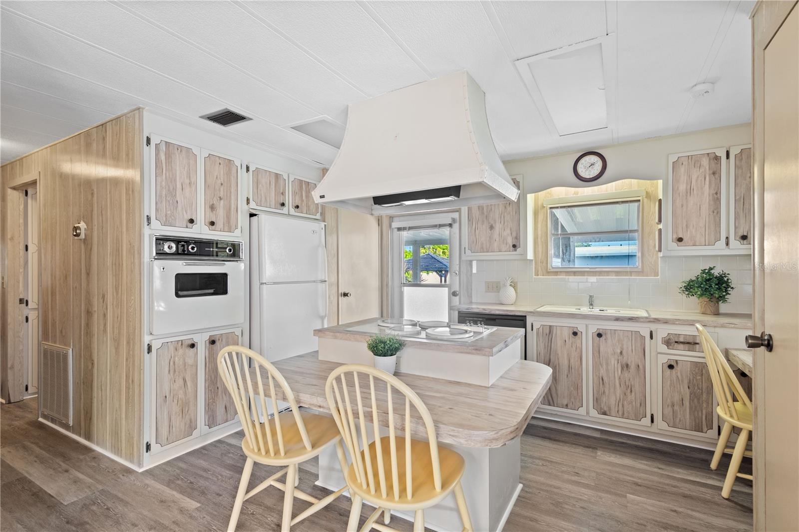 320 TROPIC DR, OSPREY, FL, 34229