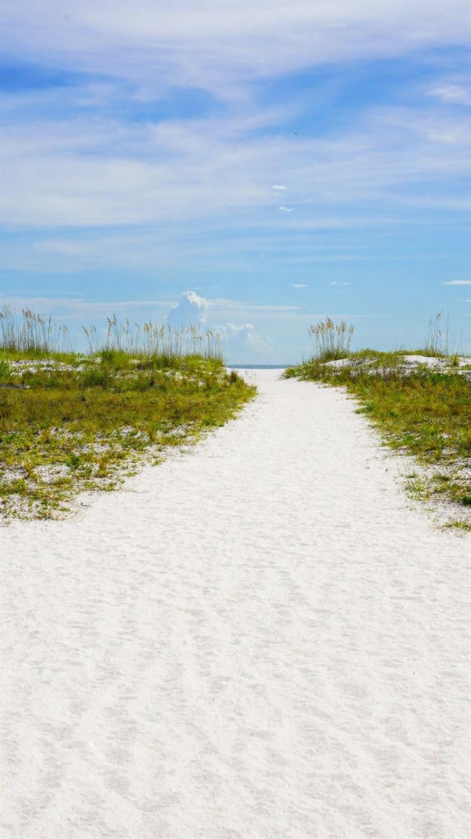 10200 GULF BLVD, TREASURE ISLAND, FL, 33706