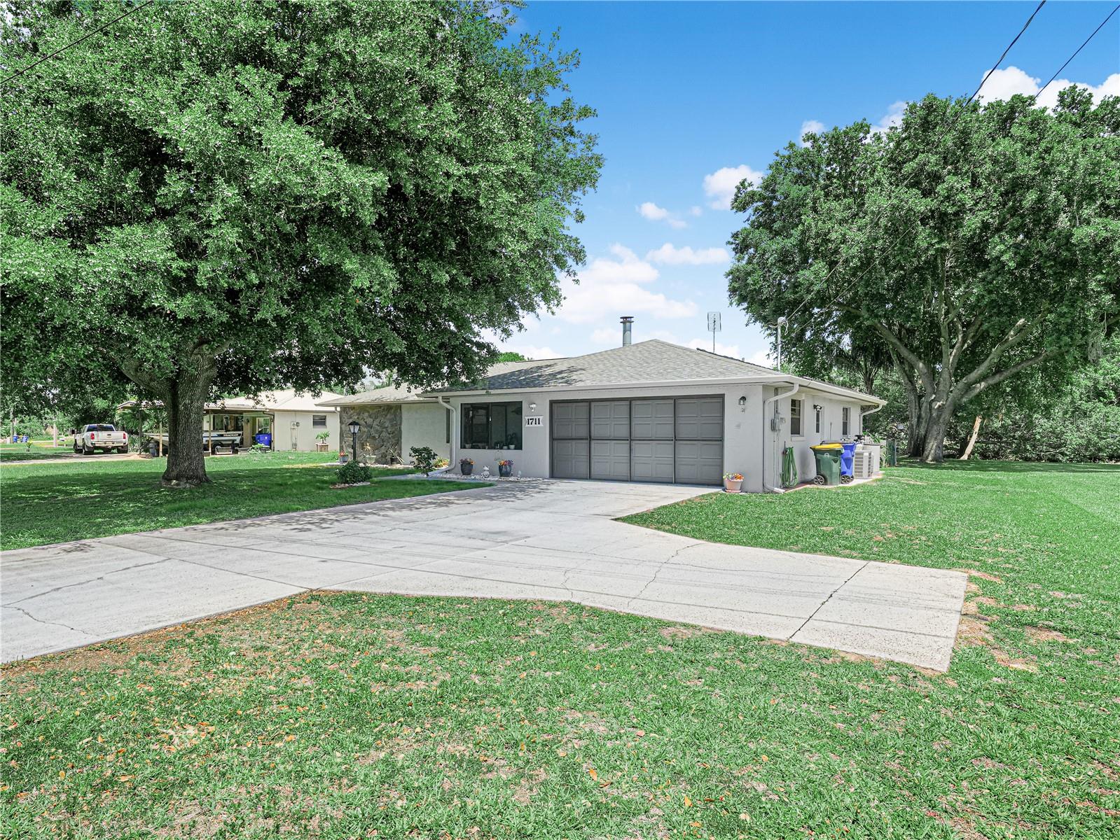 1711 LAKE CLAY DR, LAKE PLACID, FL, 33852