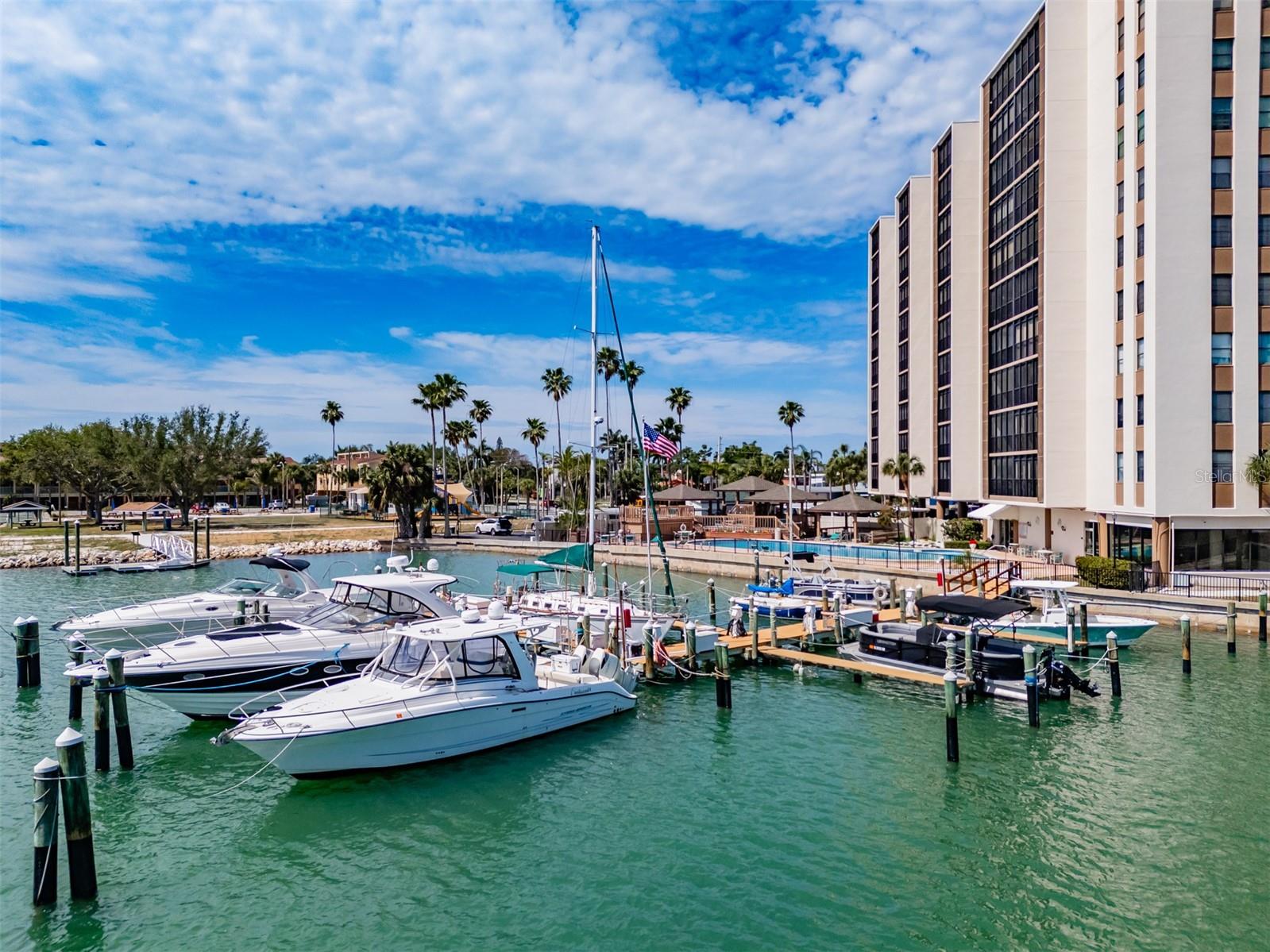10355 PARADISE BLVD #511, TREASURE ISLAND, FL, 33706