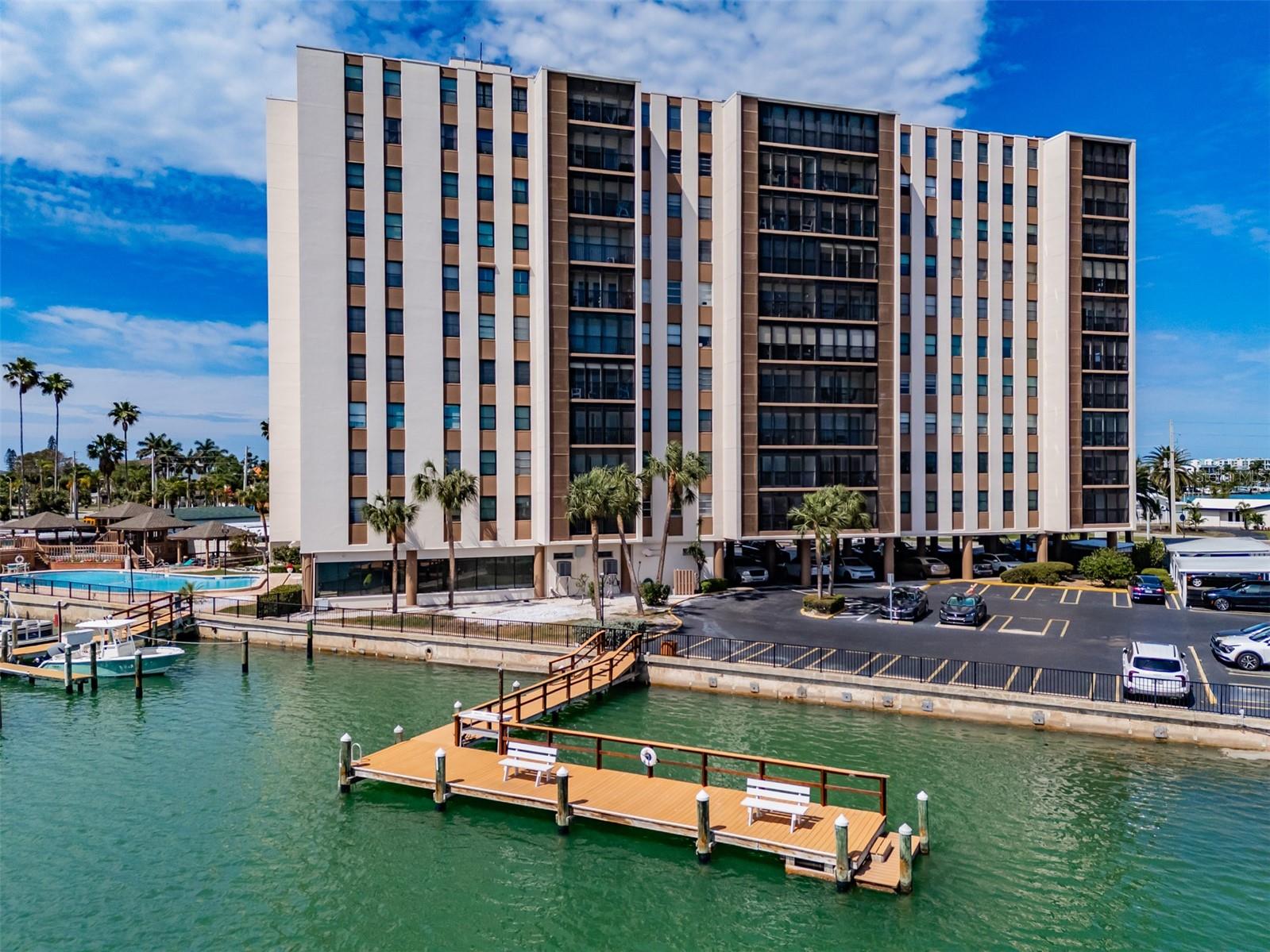 10355 PARADISE BLVD #511, TREASURE ISLAND, FL, 33706