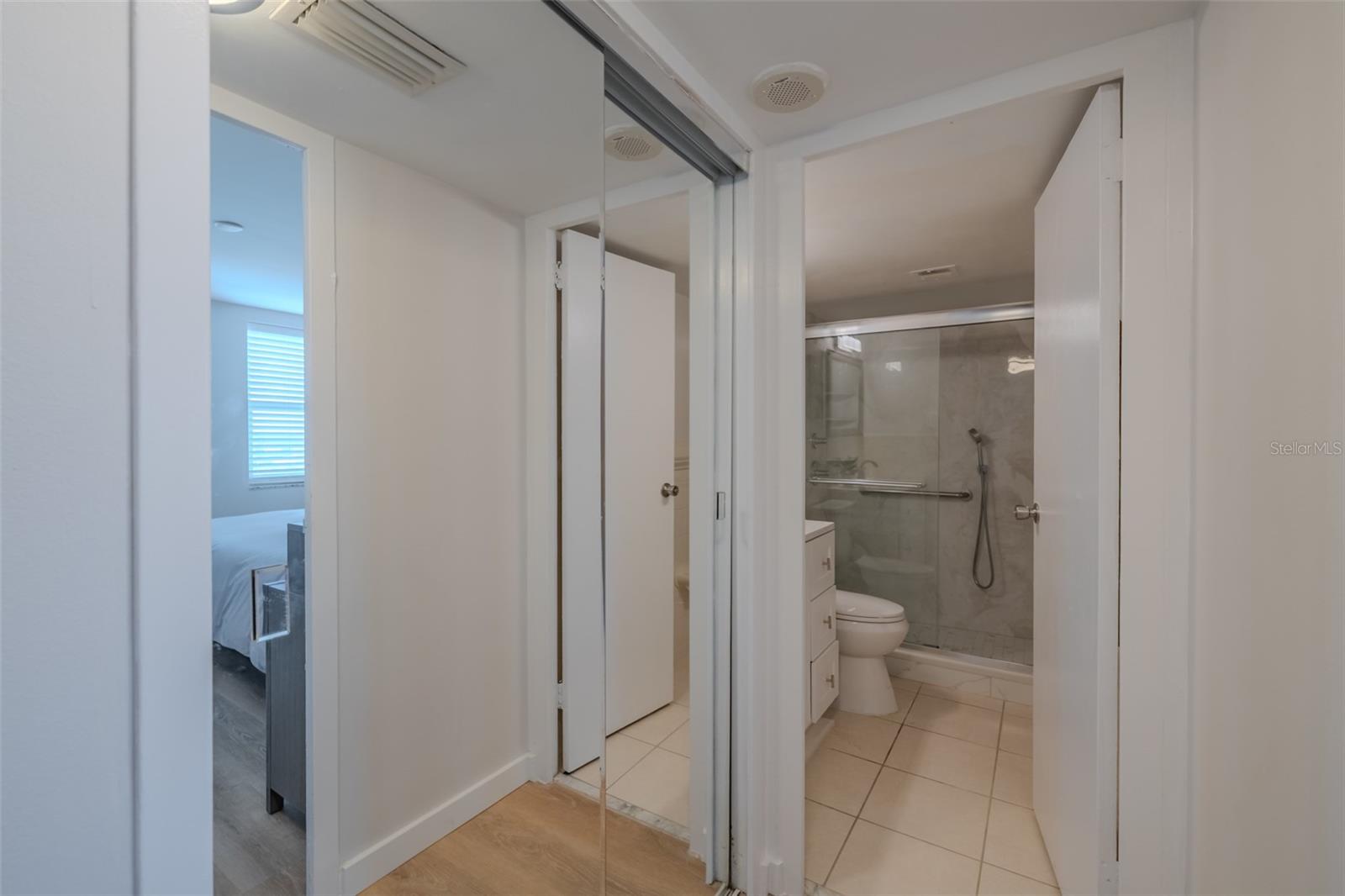 10355 PARADISE BLVD #511, TREASURE ISLAND, FL, 33706