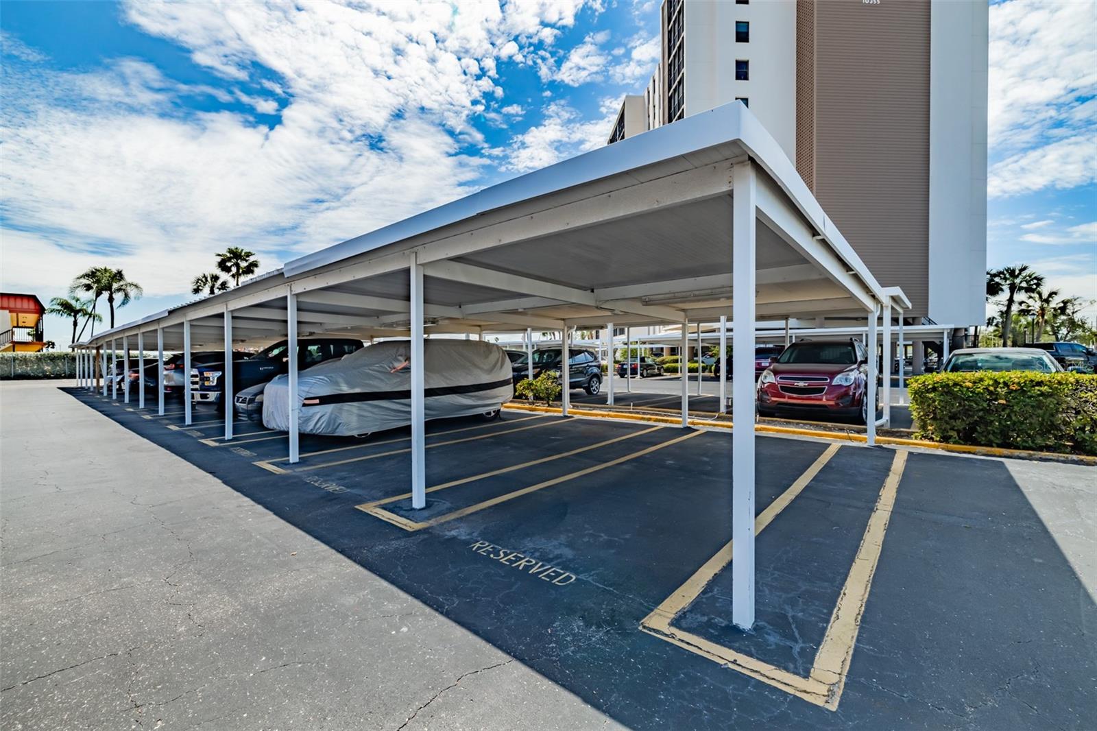 10355 PARADISE BLVD #511, TREASURE ISLAND, FL, 33706