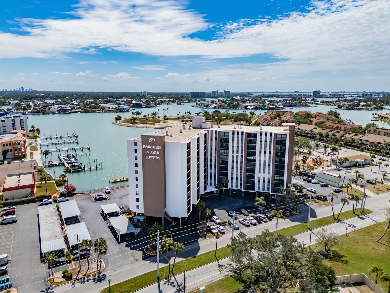10355 PARADISE BLVD #511, TREASURE ISLAND, FL, 33706