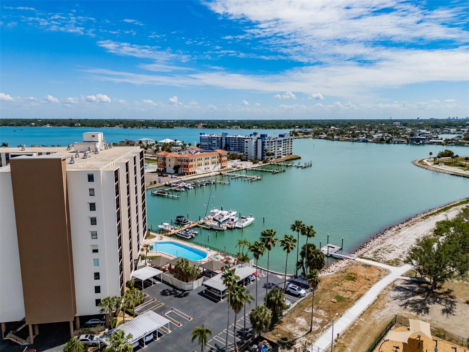 10355 PARADISE BLVD #511, TREASURE ISLAND, FL, 33706