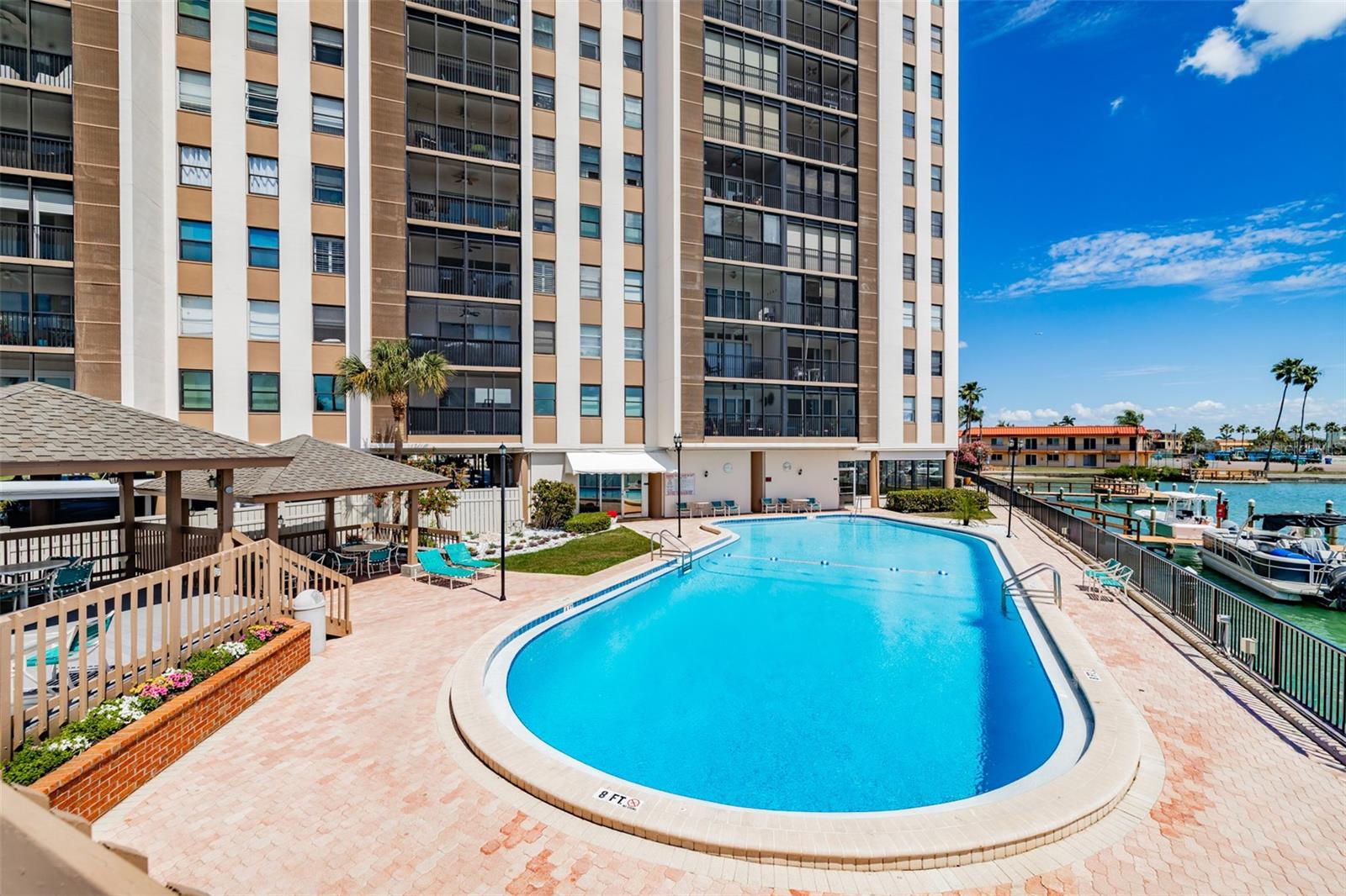 10355 PARADISE BLVD #511, TREASURE ISLAND, FL, 33706