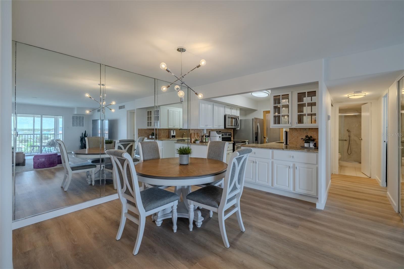 10355 PARADISE BLVD #511, TREASURE ISLAND, FL, 33706