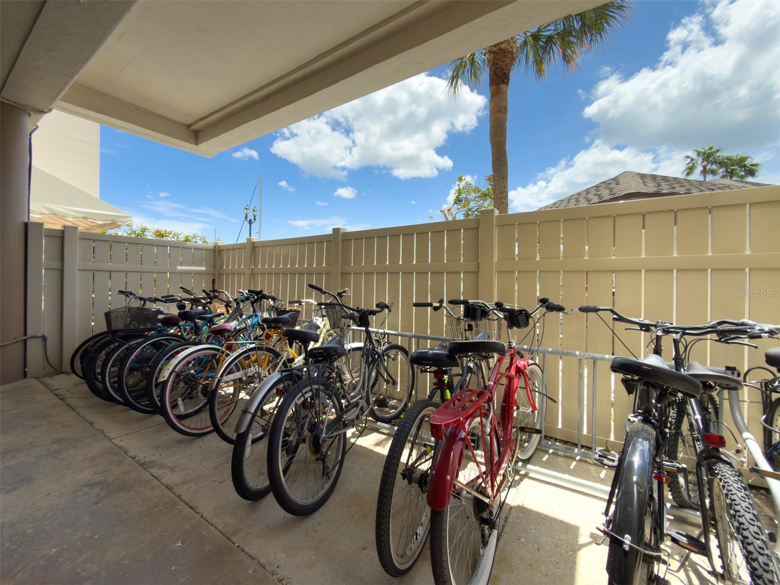 10355 PARADISE BLVD #511, TREASURE ISLAND, FL, 33706