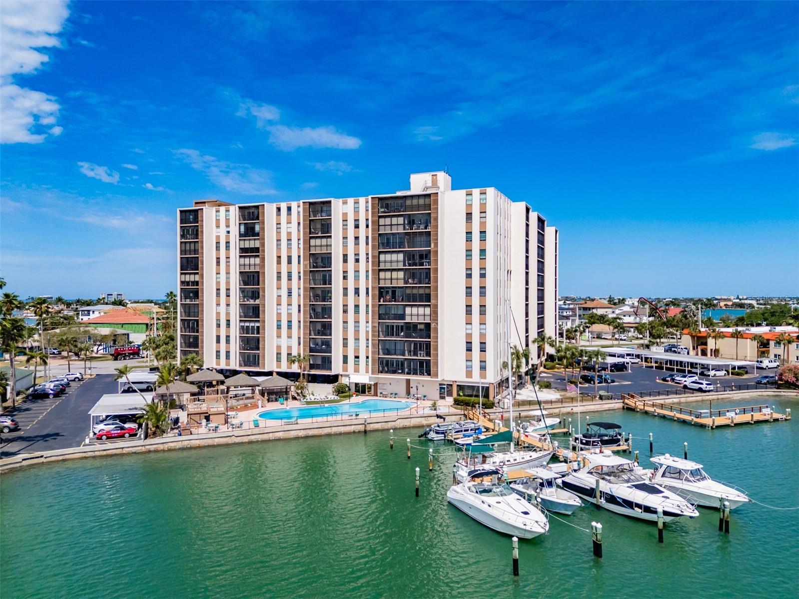 10355 PARADISE BLVD #511, TREASURE ISLAND, FL, 33706