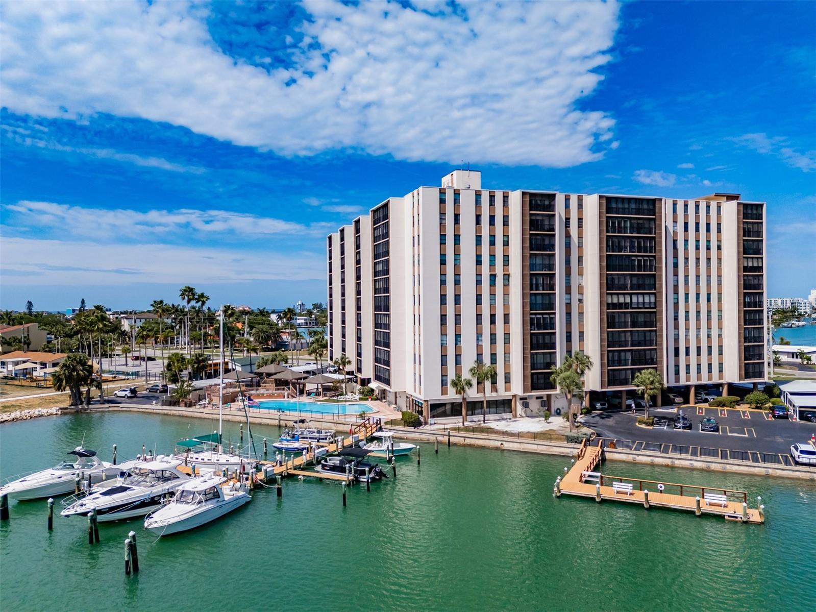 10355 PARADISE BLVD #511, TREASURE ISLAND, FL, 33706