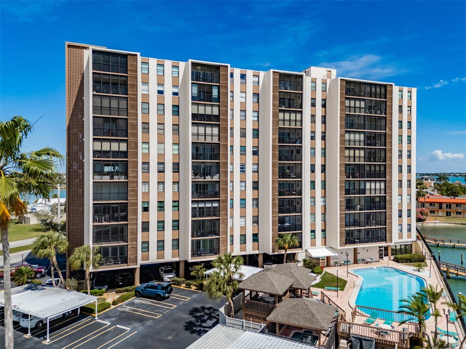 10355 PARADISE BLVD #511, TREASURE ISLAND, FL, 33706