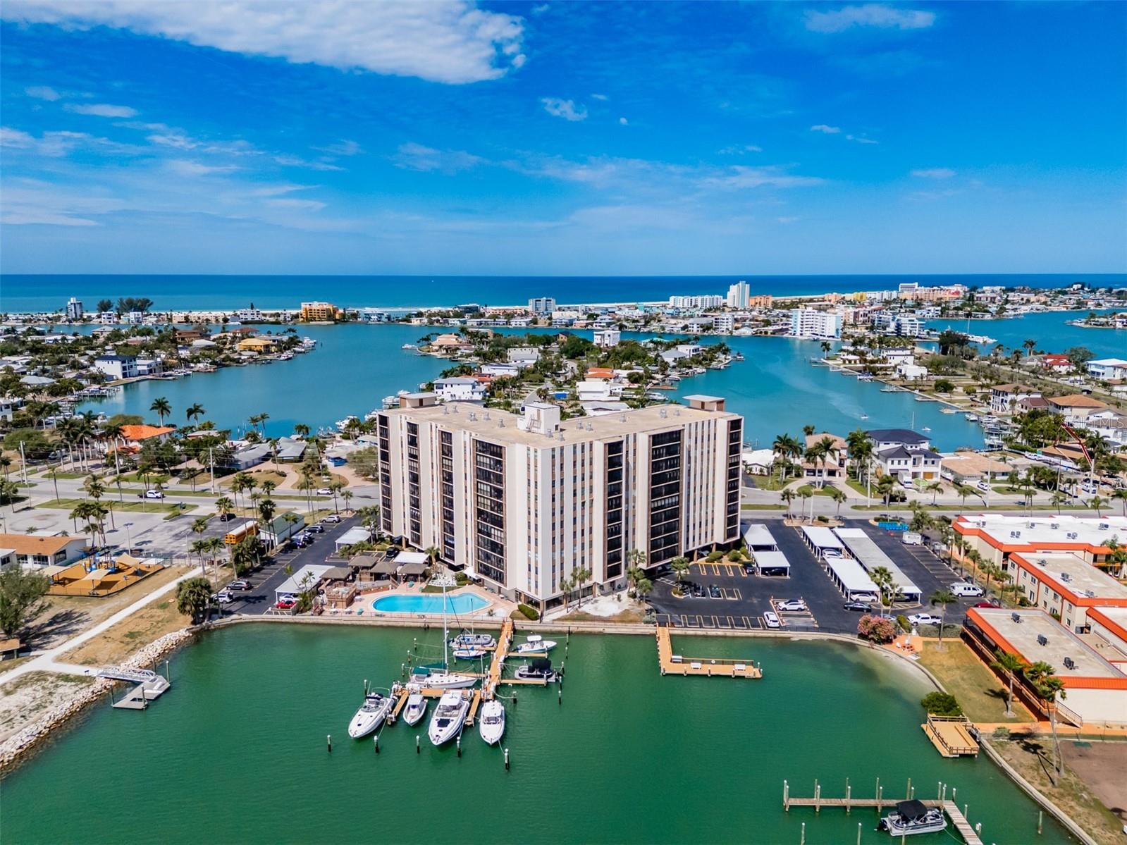 10355 PARADISE BLVD #511, TREASURE ISLAND, FL, 33706