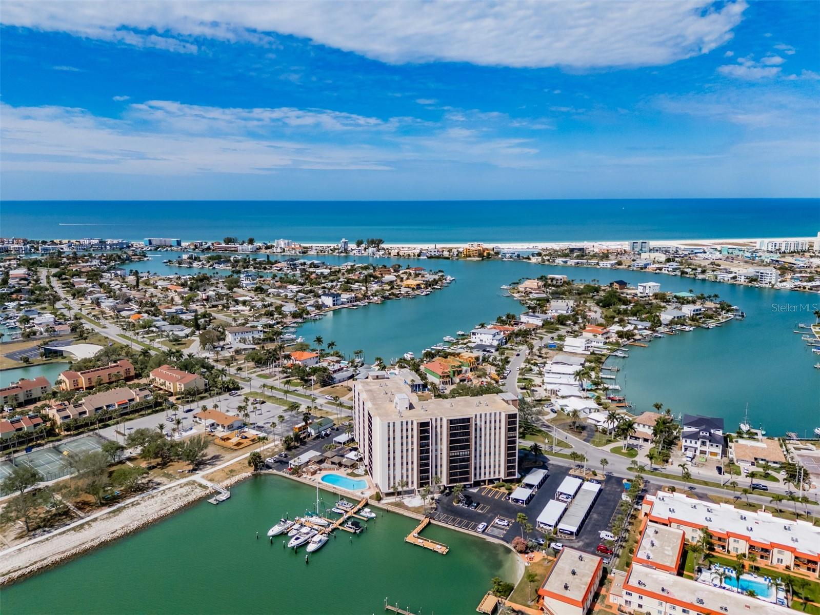 10355 PARADISE BLVD #511, TREASURE ISLAND, FL, 33706