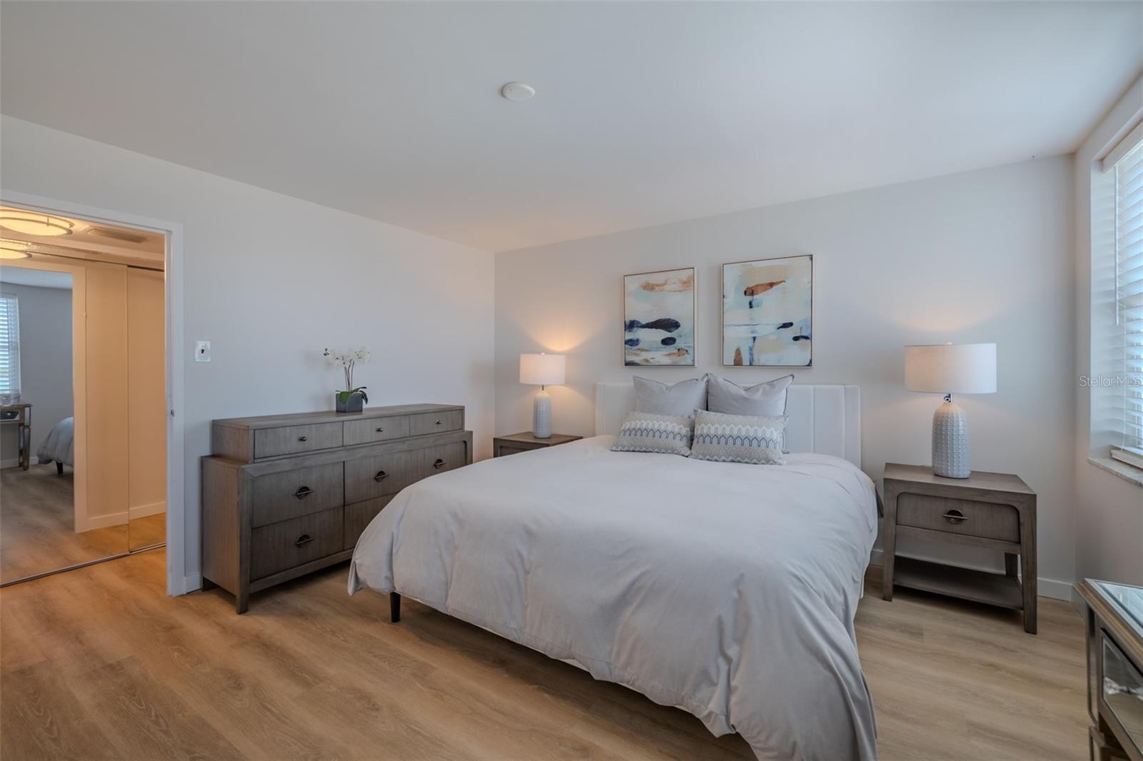 10355 PARADISE BLVD #511, TREASURE ISLAND, FL, 33706