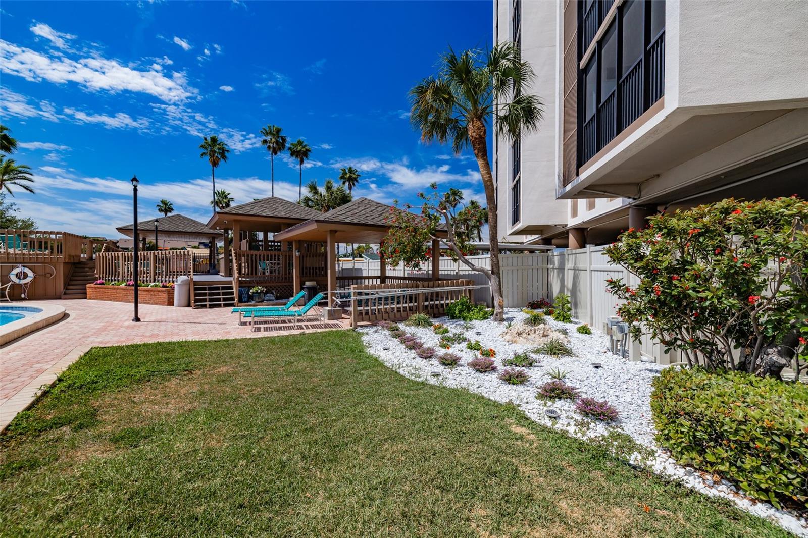 10355 PARADISE BLVD #511, TREASURE ISLAND, FL, 33706