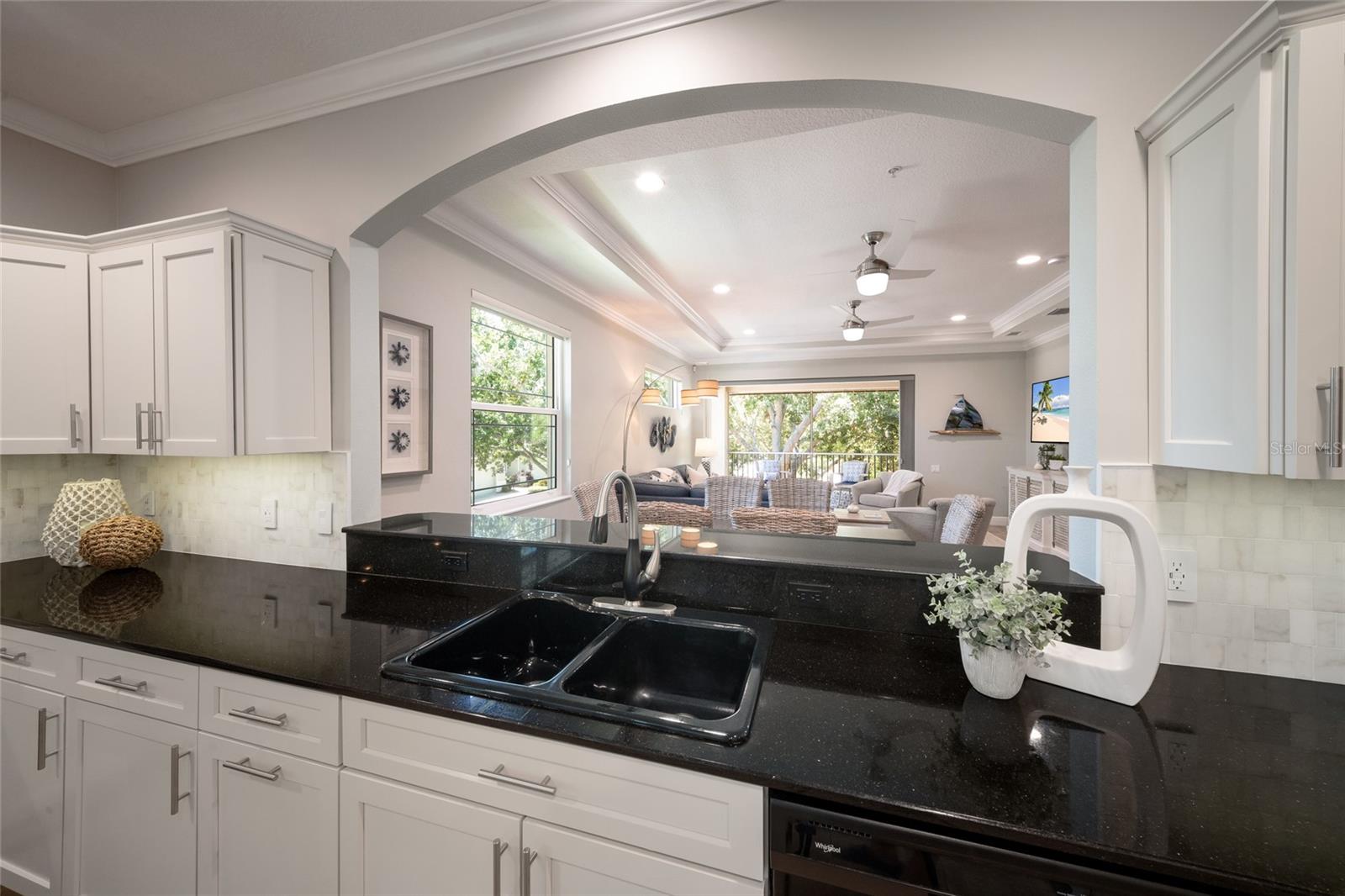 6516 MOORINGS POINT CIR #201, LAKEWOOD RANCH, FL, 34202