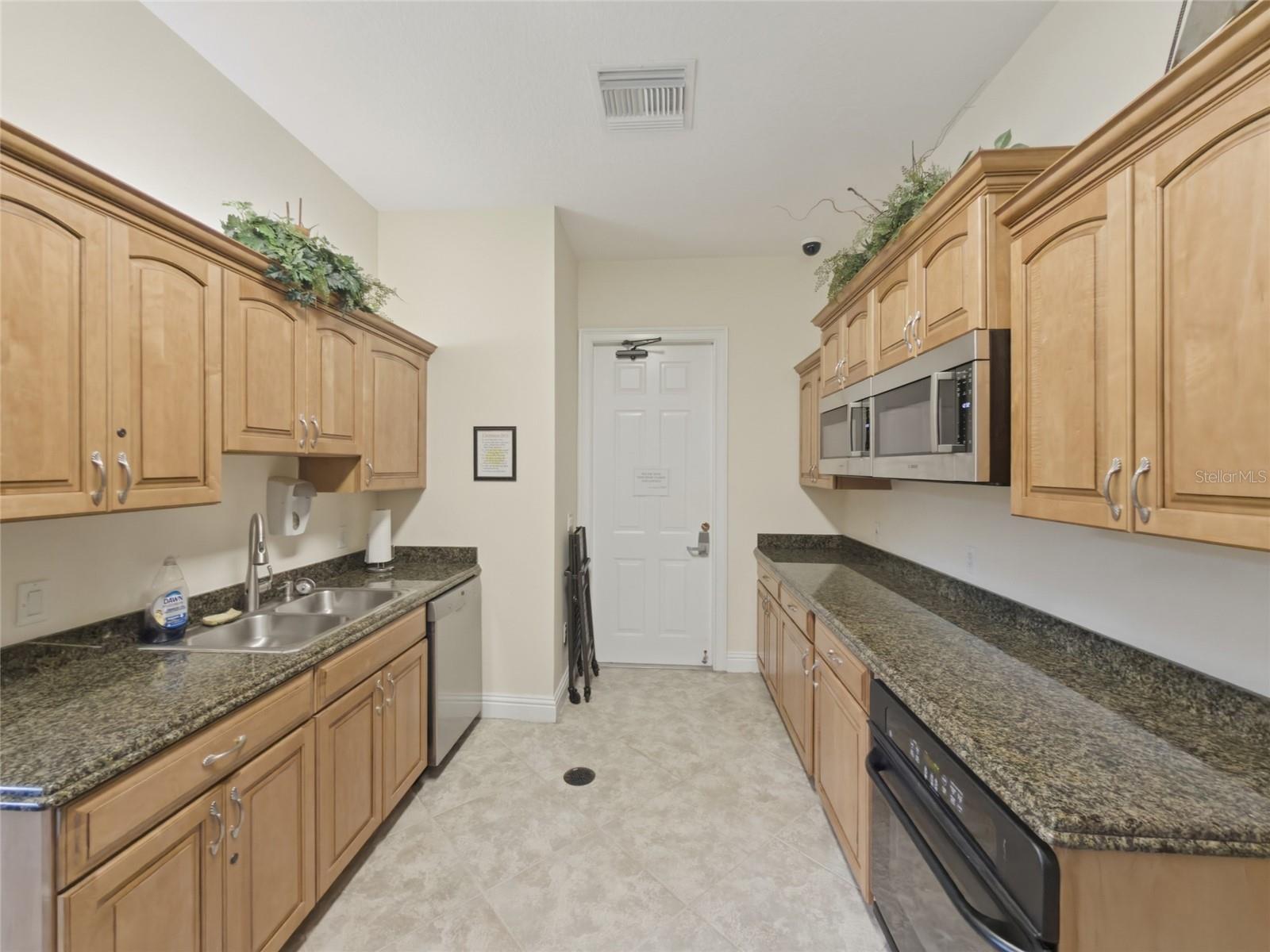 6516 MOORINGS POINT CIR #201, LAKEWOOD RANCH, FL, 34202