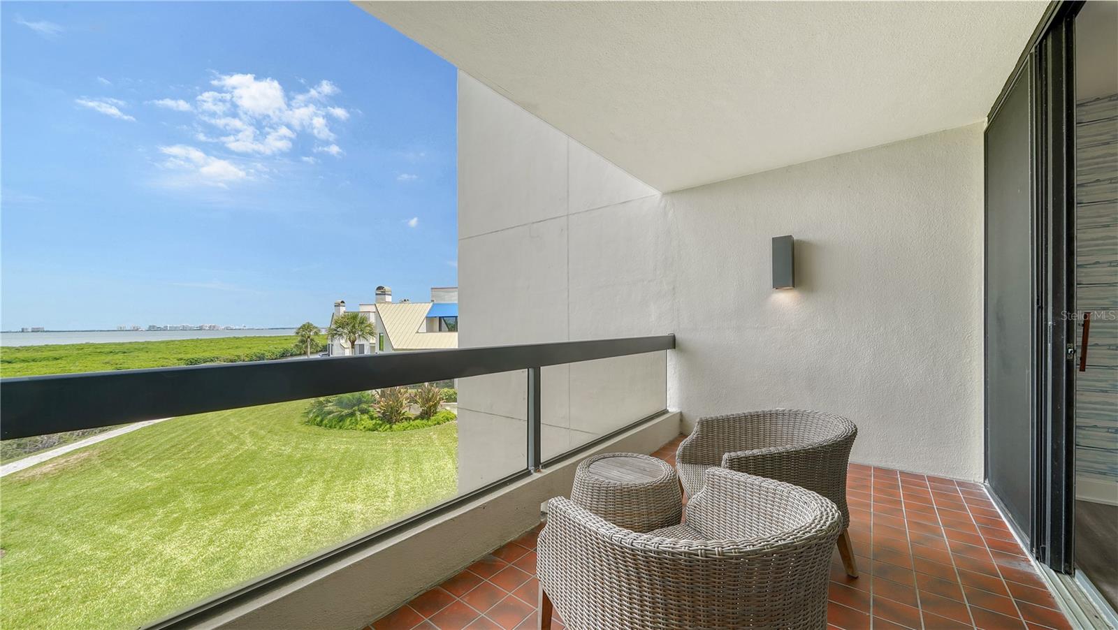 1930 HARBOURSIDE DR #122, LONGBOAT KEY, FL, 34228