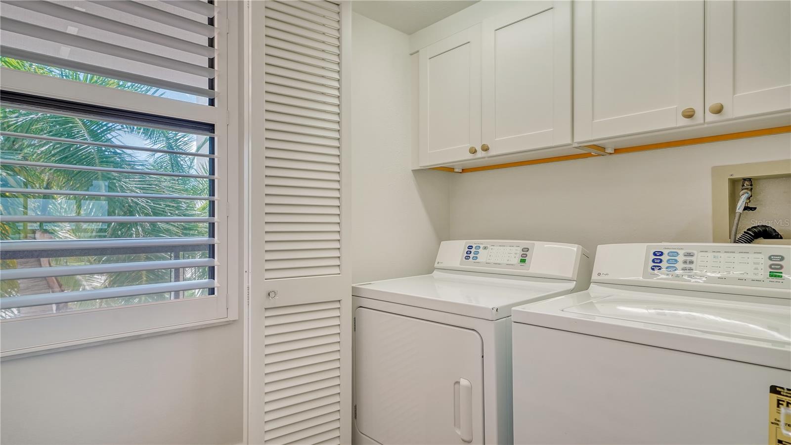 1930 HARBOURSIDE DR #122, LONGBOAT KEY, FL, 34228