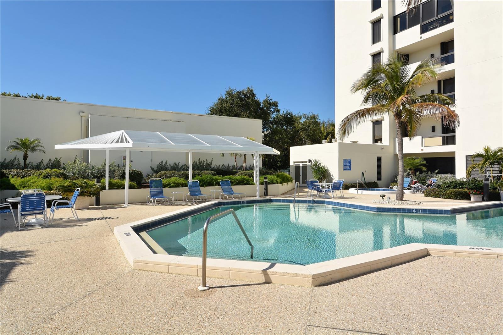 1930 HARBOURSIDE DR #122, LONGBOAT KEY, FL, 34228