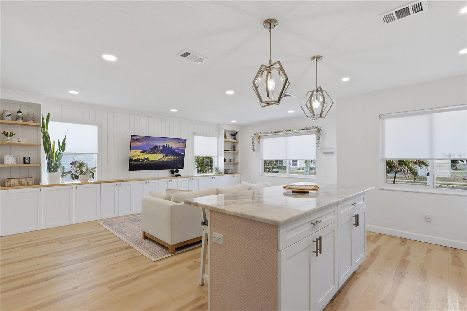 7205 S WEST SHORE BLVD, TAMPA, FL, 33616