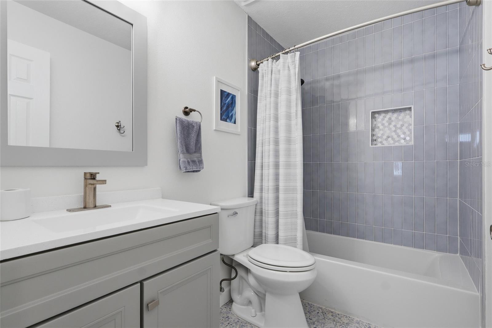 7205 S WEST SHORE BLVD, TAMPA, FL, 33616