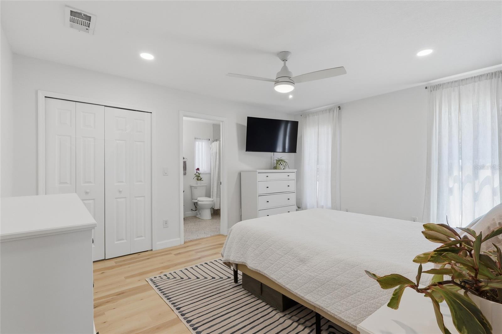 7205 S WEST SHORE BLVD, TAMPA, FL, 33616