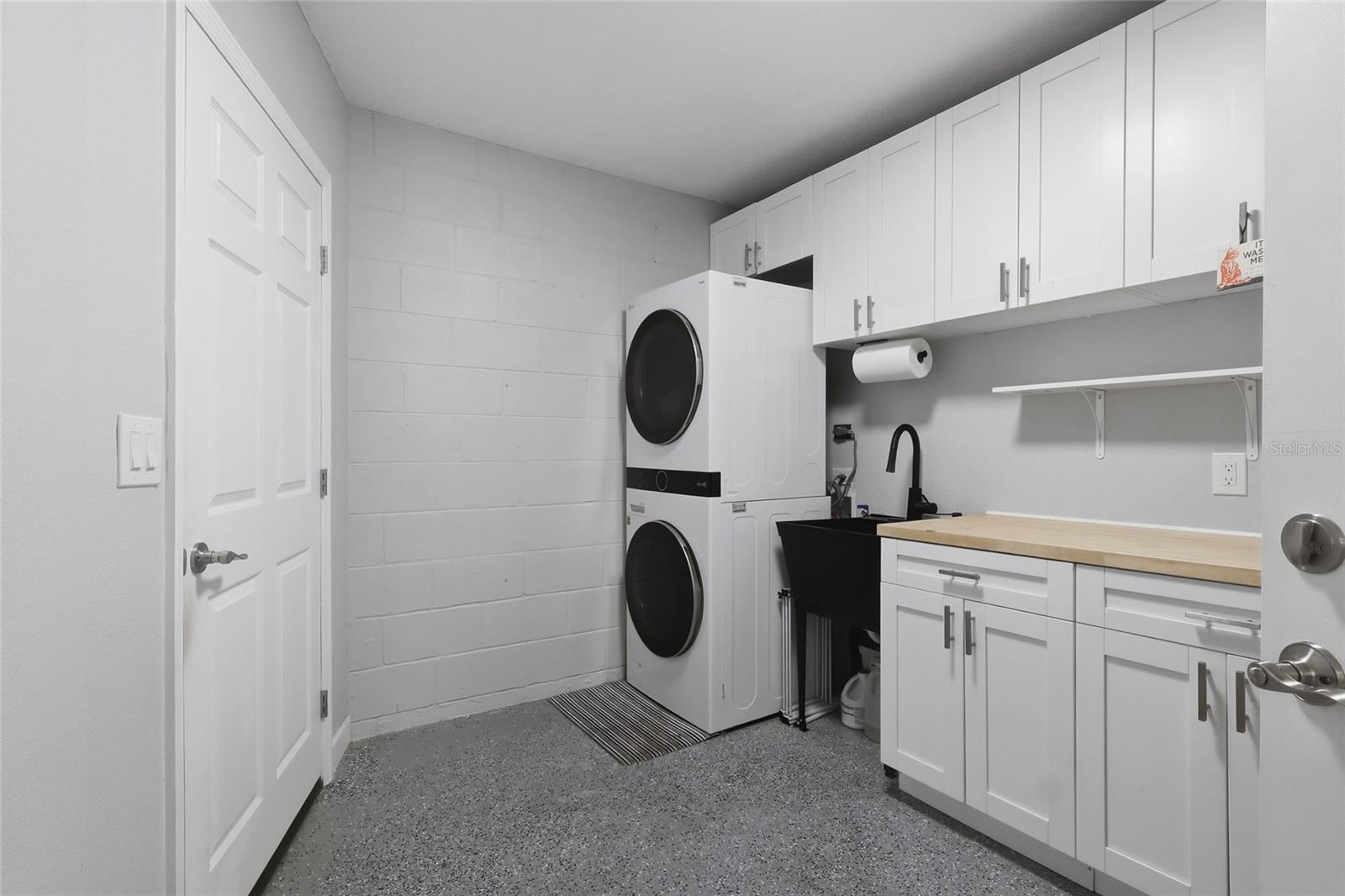7205 S WEST SHORE BLVD, TAMPA, FL, 33616