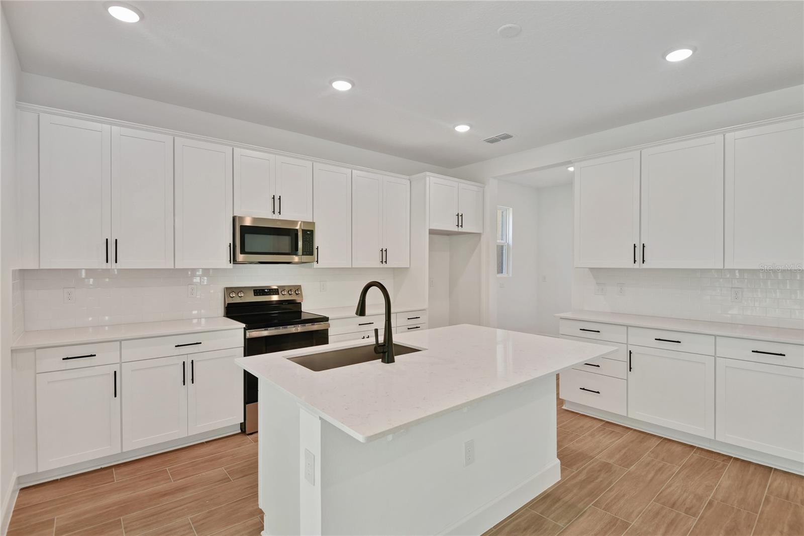 1034 CLOUD RIDGE CT, MOUNT DORA, FL, 32757