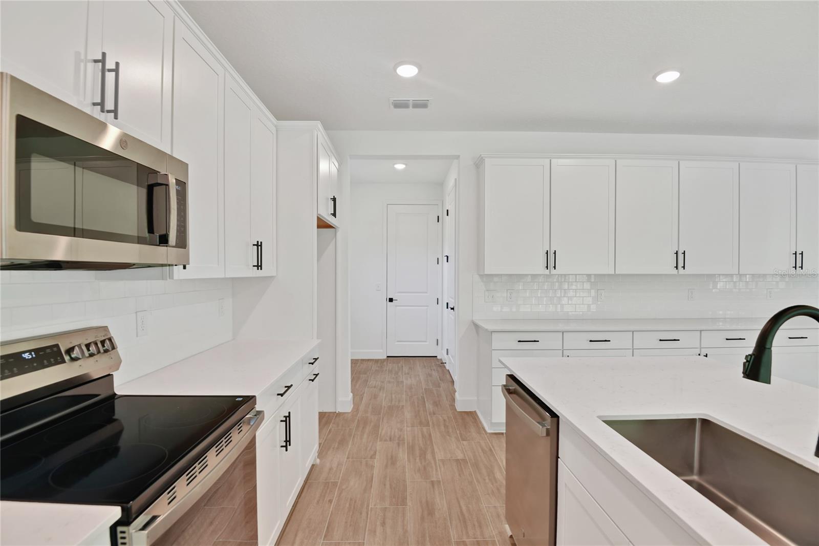 1034 CLOUD RIDGE CT, MOUNT DORA, FL, 32757