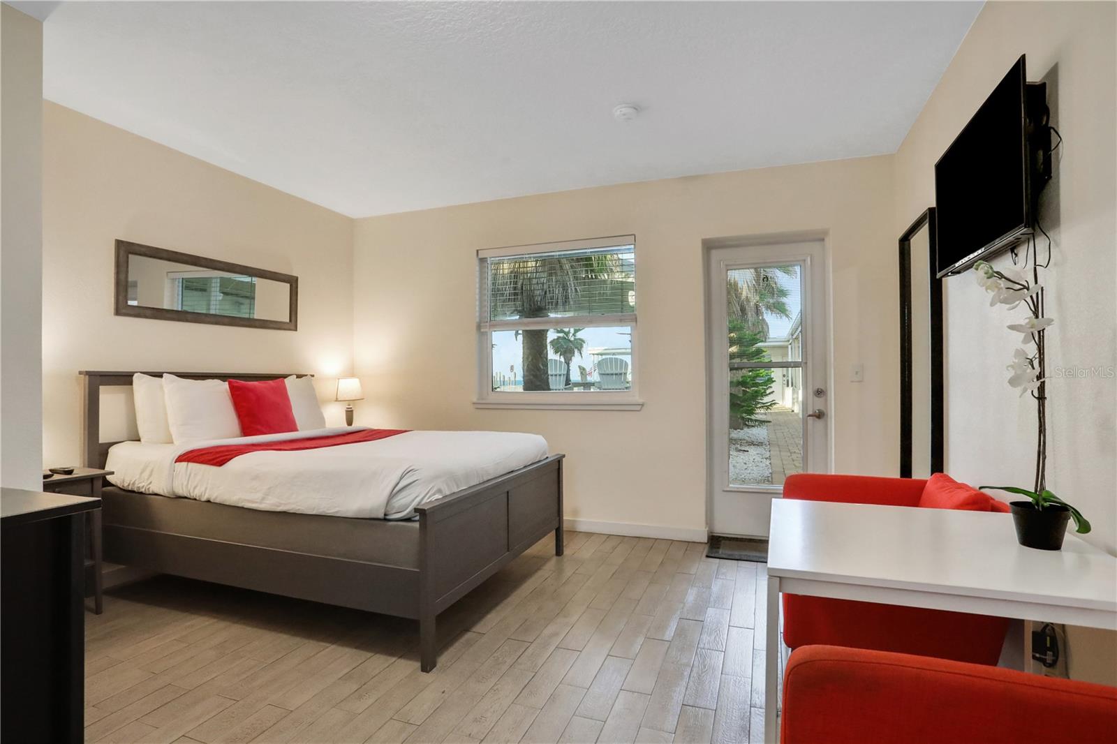 1204 S OCEAN SHORE BLVD, FLAGLER BEACH, FL, 32136