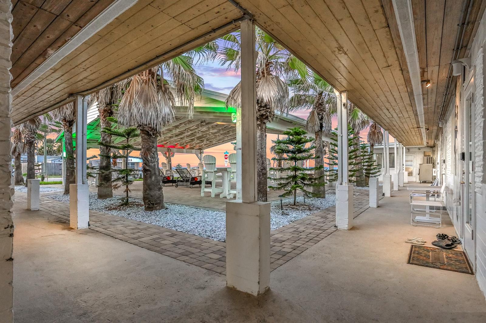 1204 S OCEAN SHORE BLVD, FLAGLER BEACH, FL, 32136