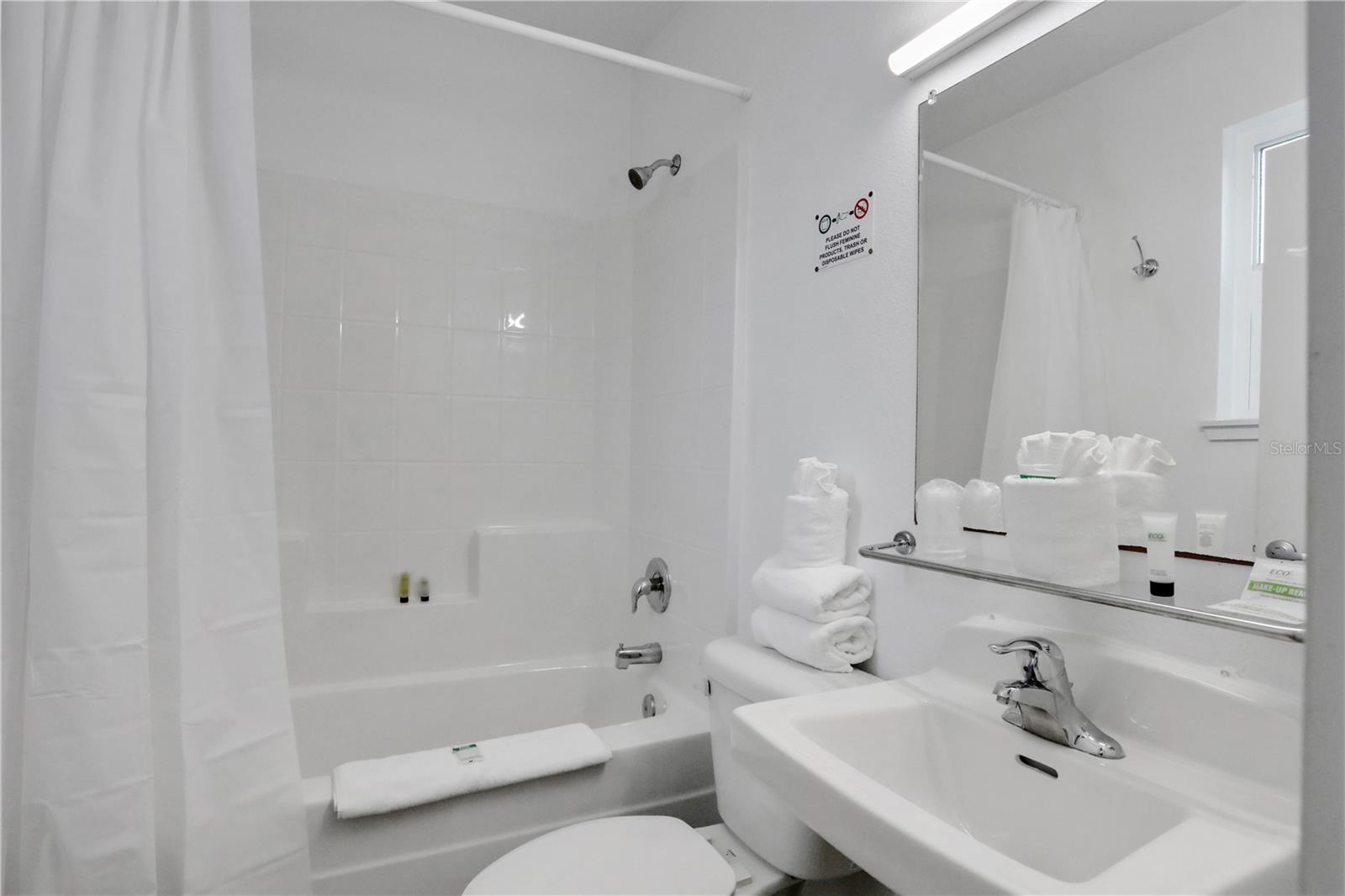 1204 S OCEAN SHORE BLVD, FLAGLER BEACH, FL, 32136