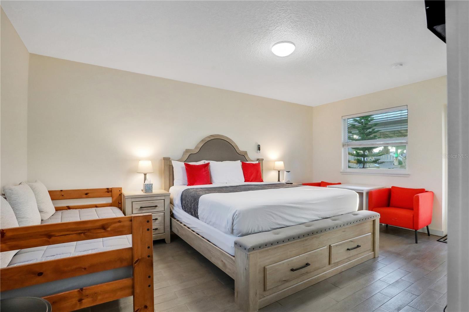 1204 S OCEAN SHORE BLVD, FLAGLER BEACH, FL, 32136