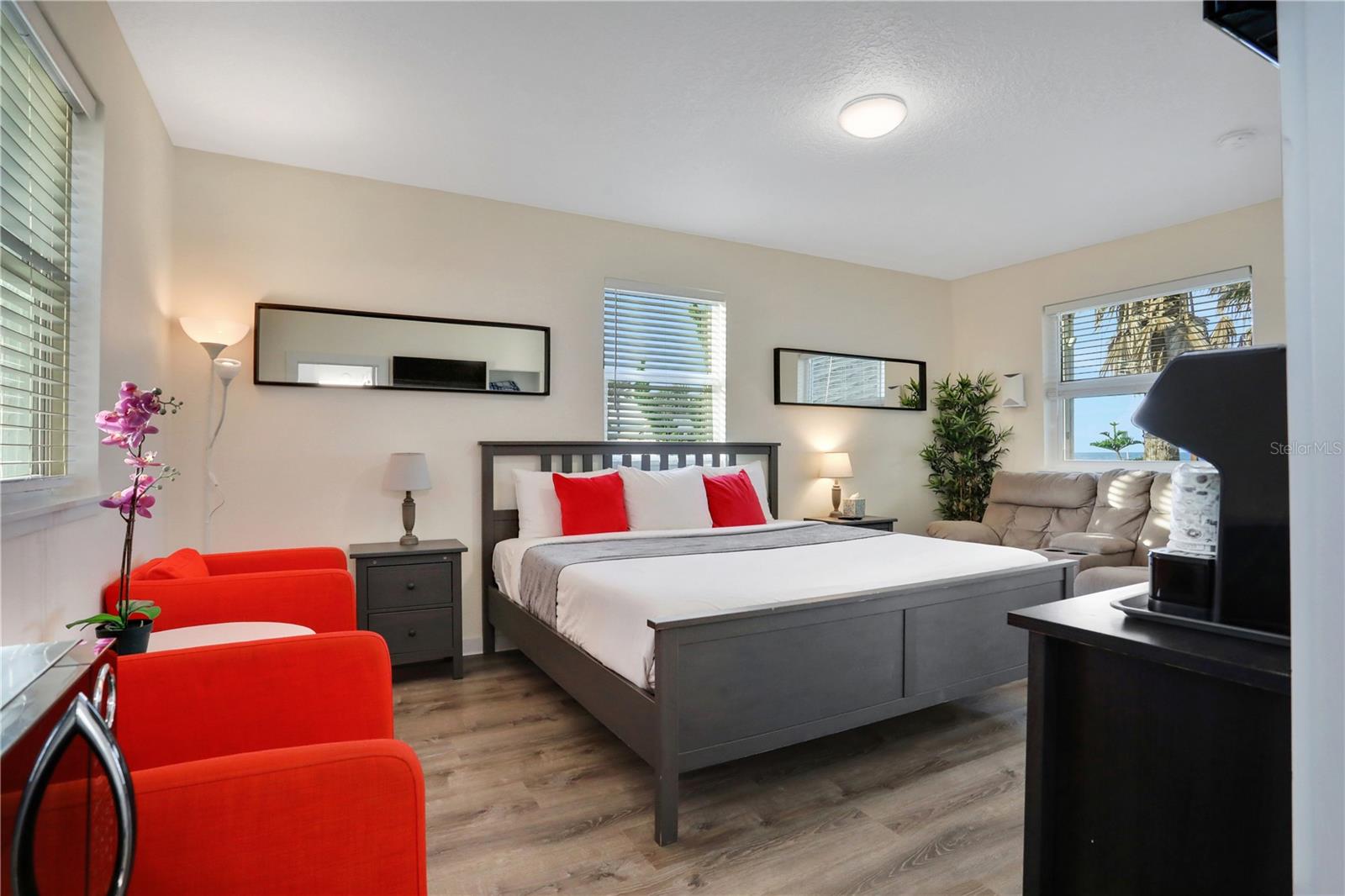 1204 S OCEAN SHORE BLVD, FLAGLER BEACH, FL, 32136