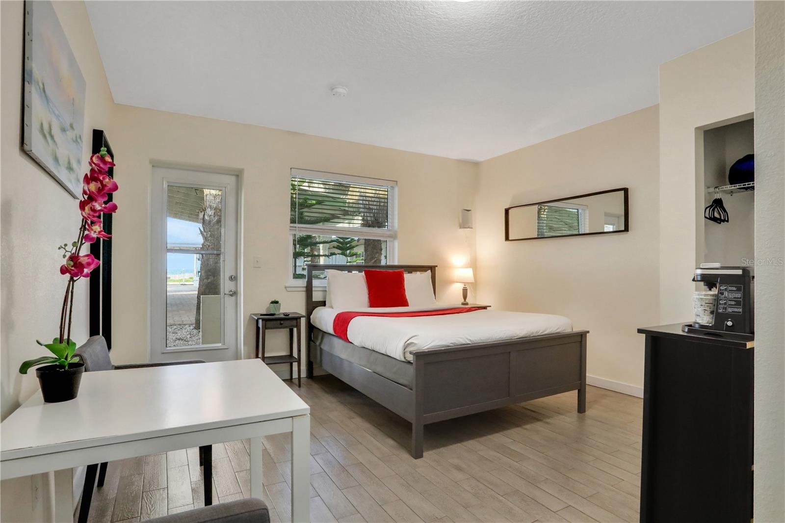 1204 S OCEAN SHORE BLVD, FLAGLER BEACH, FL, 32136