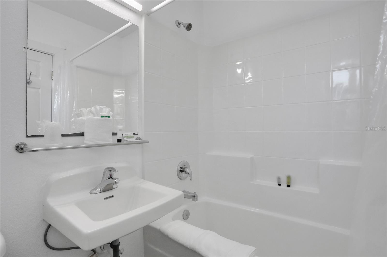 1204 S OCEAN SHORE BLVD, FLAGLER BEACH, FL, 32136