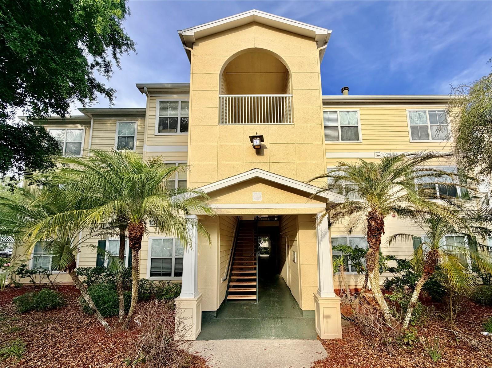 18111 BRIDLE BIT LN, TAMPA, FL, 33647