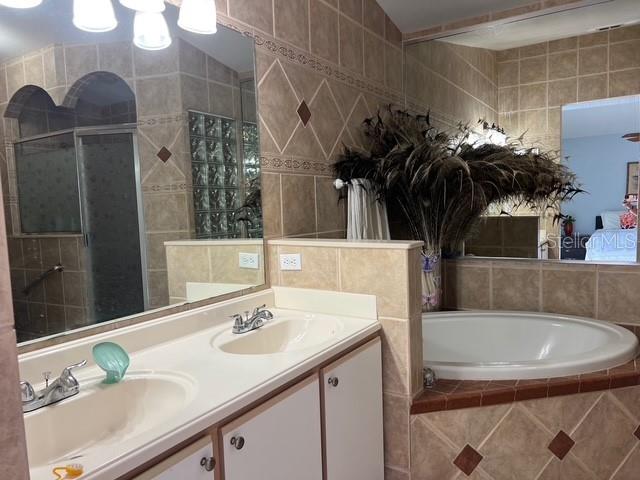 4125 HAMPSHIRE VILLAGE CT, ORLANDO, FL, 32822