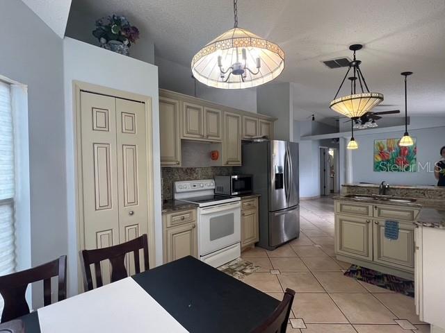 4125 HAMPSHIRE VILLAGE CT, ORLANDO, FL, 32822